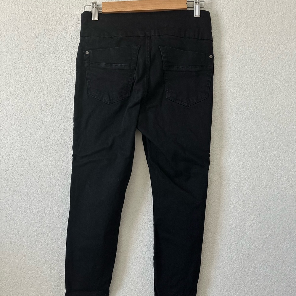 Rock & Republic Black Fever crop Jeans